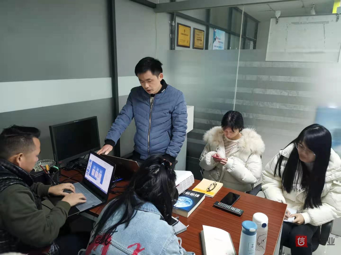 信專業2020年12月工作總結會議